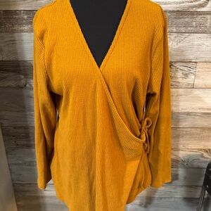 Old Navy Women's V-Neck Sweater in Mustard